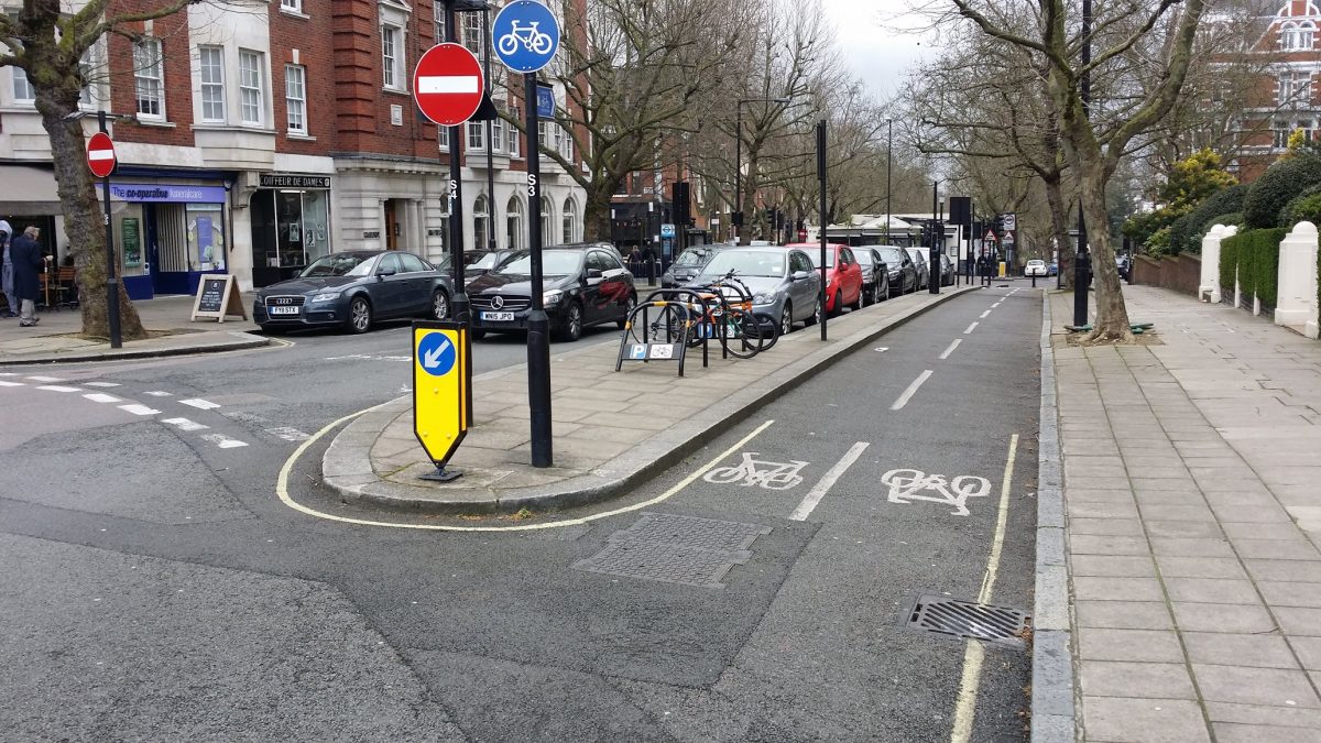 Cycling in London – More Pictures